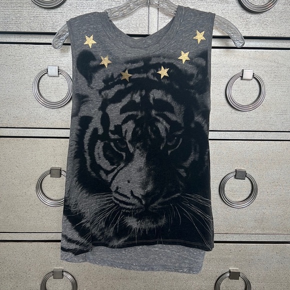Muscle tank - Picture 1 of 2
